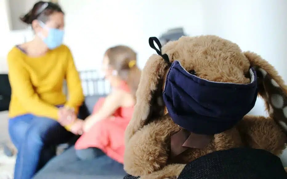Quel protocole doit suivre votre assistante maternelle durant le Covid ?