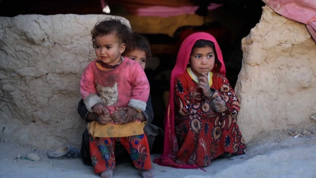 Pauvreté en Afghanistan, des familles vendent leurs enfants