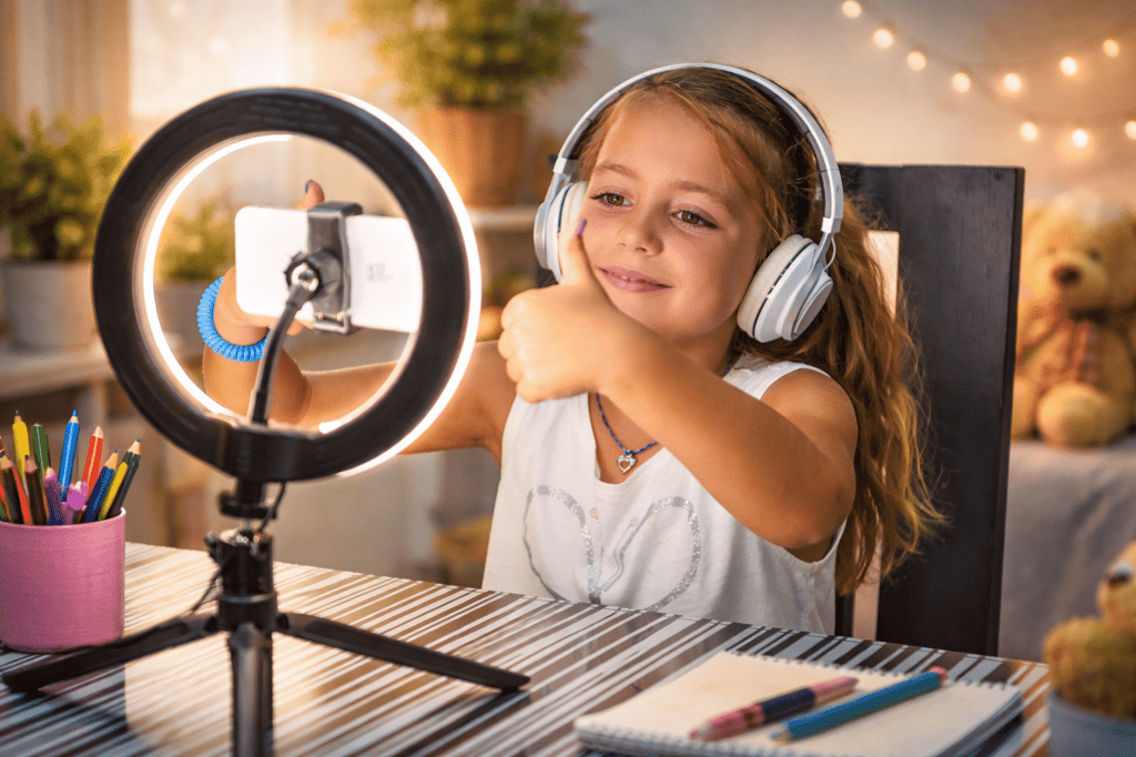 TikTok et adolescents : un algorithme qui inquiète les experts