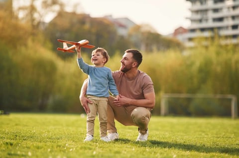 Aide à la garde d’enfants : nouvelles règles dès le 1er décembre pour les parents séparés