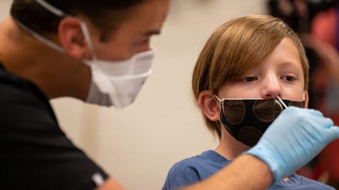 Covid-19 : Les parents s'opposent aux tests de leurs enfants cas contacts