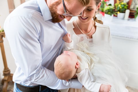 Comment choisir la médaille idéale pour le baptême de votre enfant ?