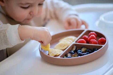 L’alimentation du bébé : bien nourrir son enfant à chaque étape