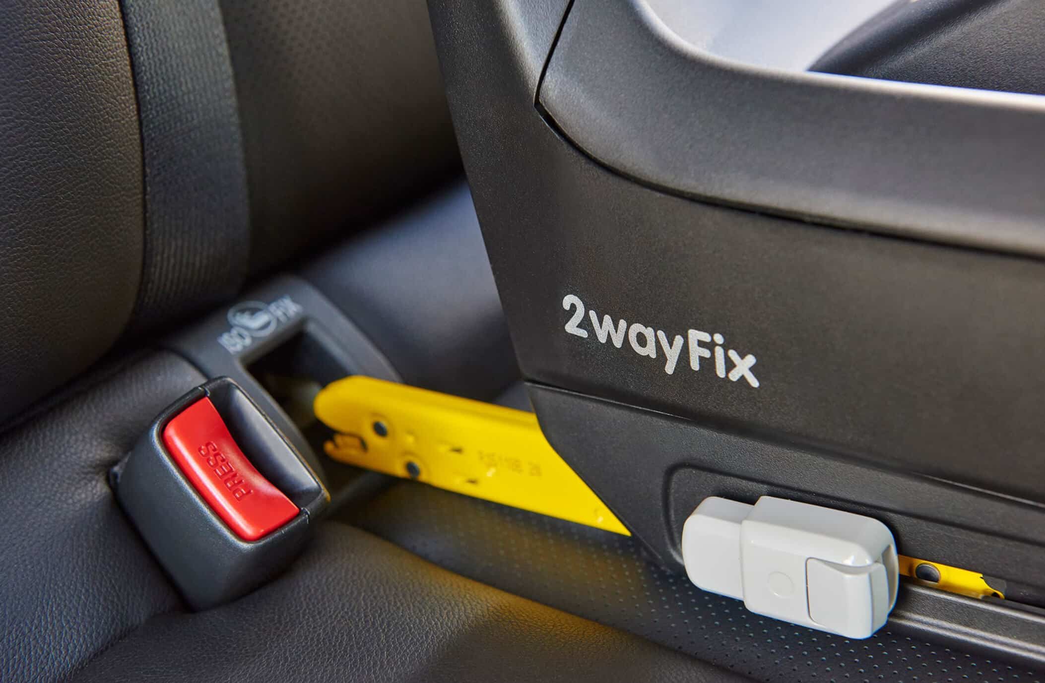 siege-auto-isofix-2